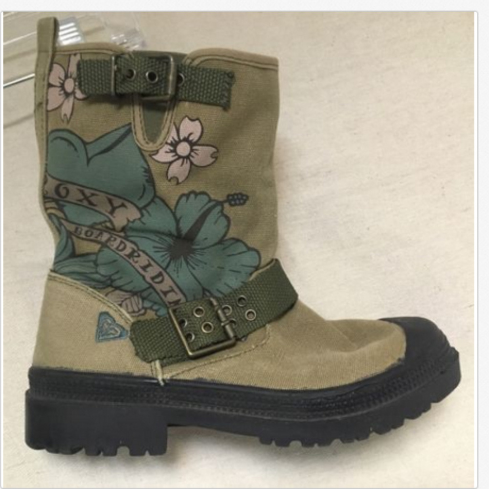 Cute Roxy Brand Size 7 Platoon Style Ankle Boots